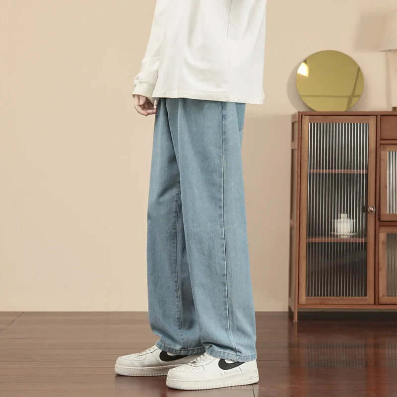 Men's Relaxed Fit Straight Leg Jeans: Durable Denim