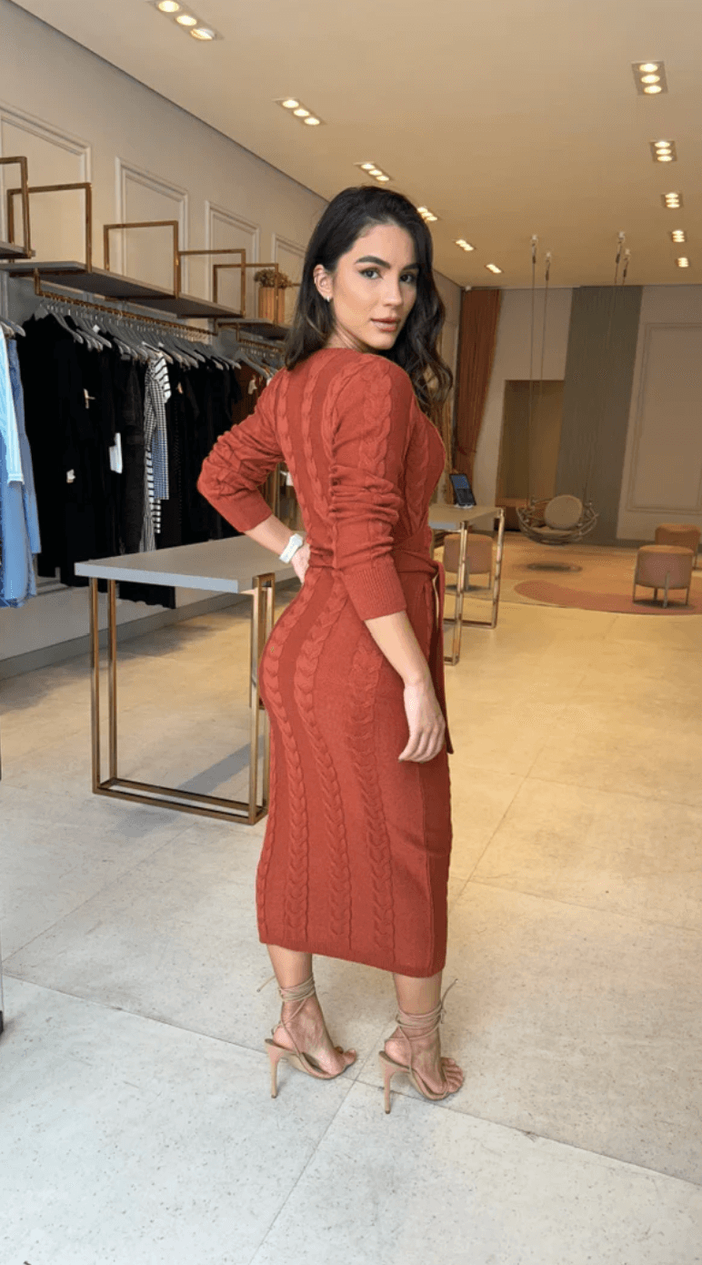 Women's Summer Poly Blend Dress: Elegant Round Neck Casual