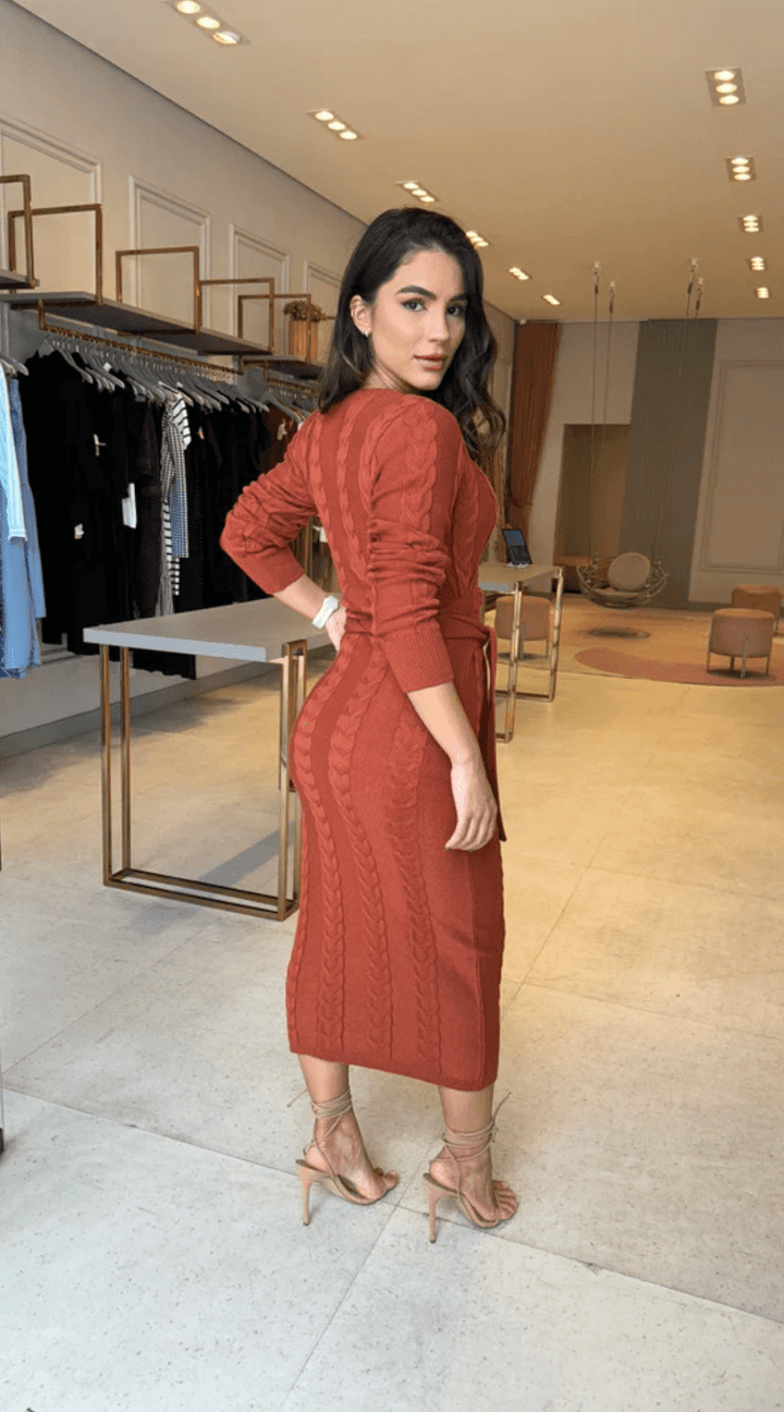 Women's Summer Poly Blend Dress: Elegant Round Neck Casual