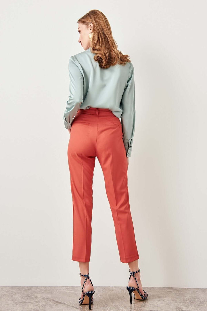 Women's High Waist Relaxed Fit Pants