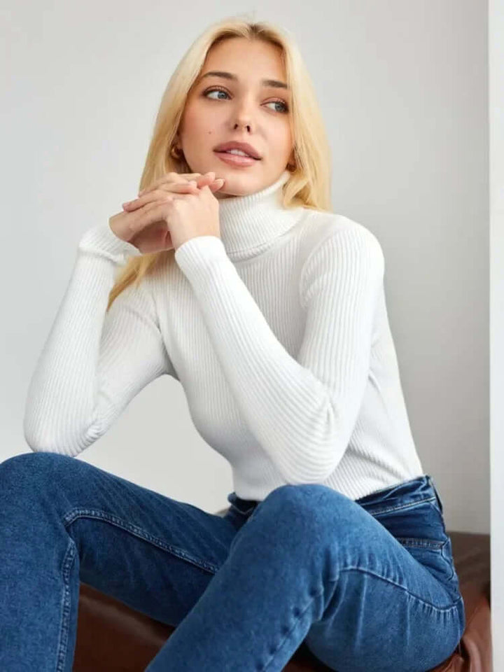 Women's Ribbed Turtleneck Sweater: Cozy & Stylish Knit