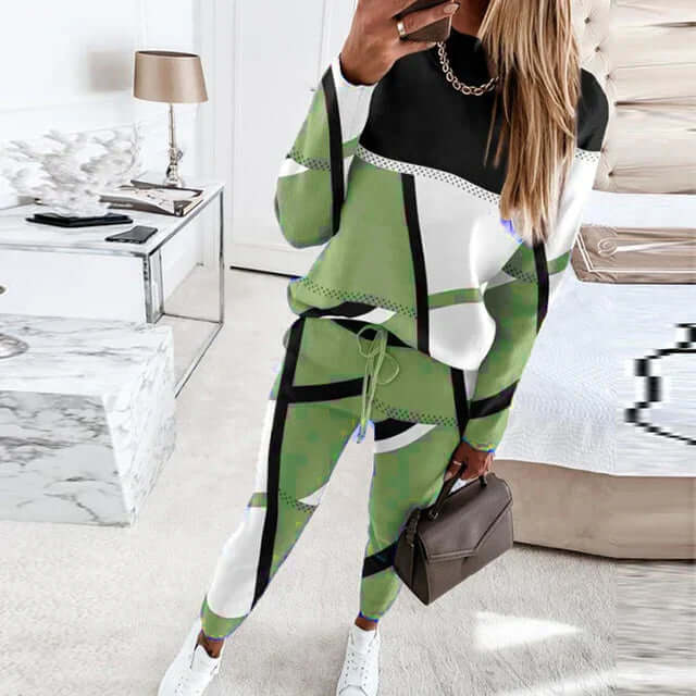 Women's Geometric Knit Two-Piece Sweatsuit