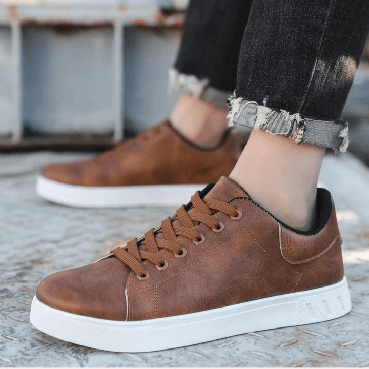 Men's Casual Low-Top Sneakers: Comfortable & Stylish