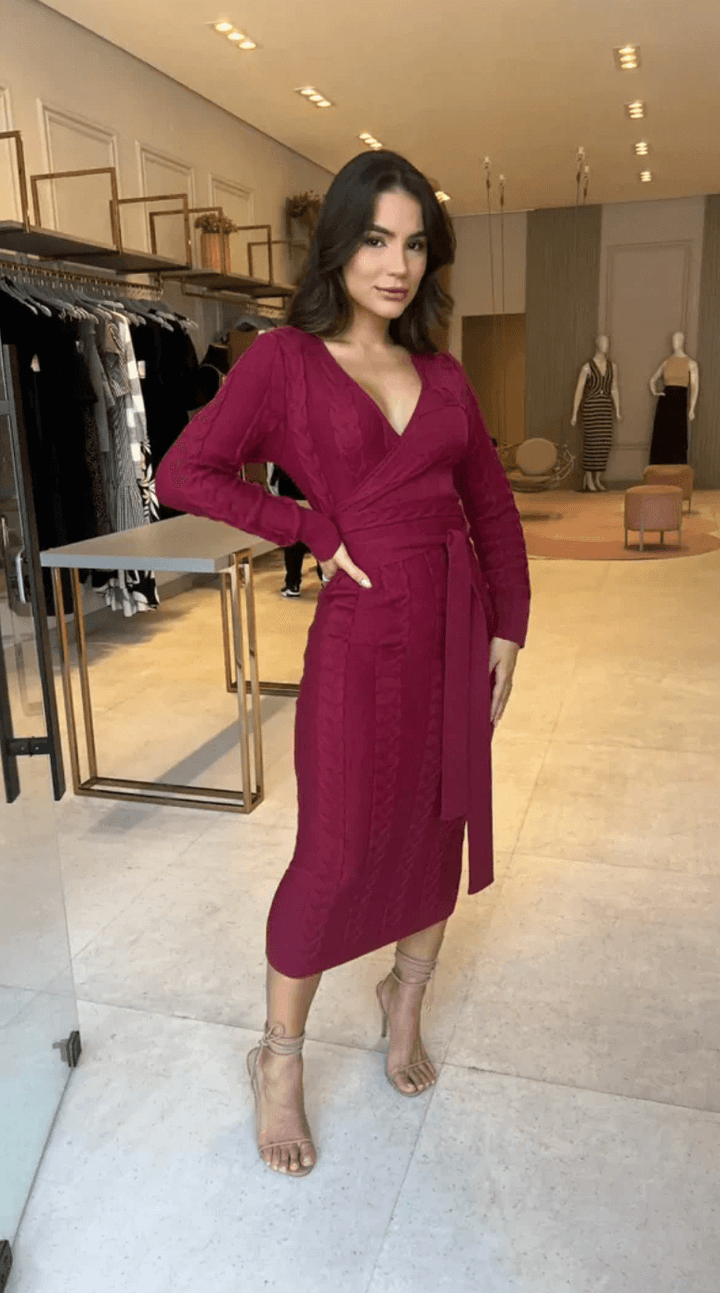 Women's Summer Poly Blend Dress: Elegant Round Neck Casual