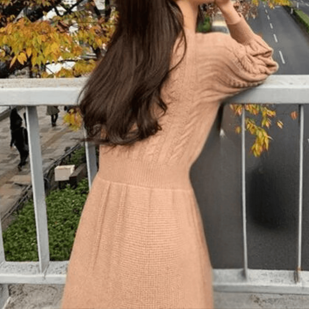 Women's Knit Midi Dress: Cozy & Stylish