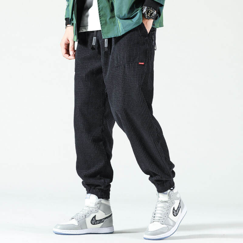 Men's Relaxed-Fit Corduroy Trousers