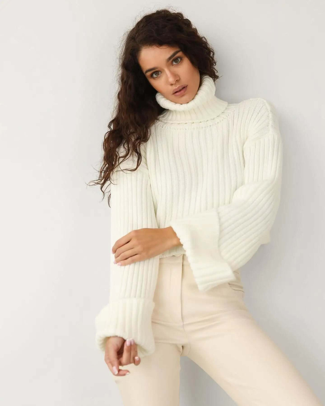 Women's Long Sleeve Pullover Sweater - Winter Warmth & Style
