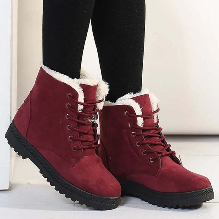 Women's Plush Lined Winter Boots: Warm, Stylish & Comfortable