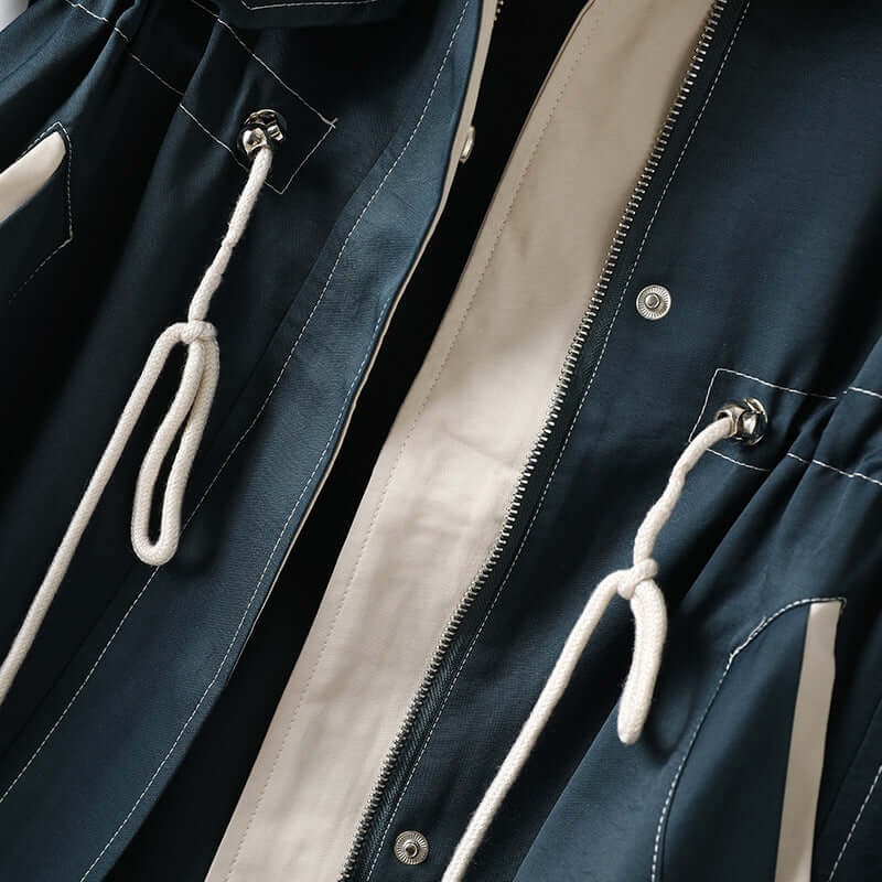 Women's Hooded Windbreaker Jacket: Stylish & Weatherproof