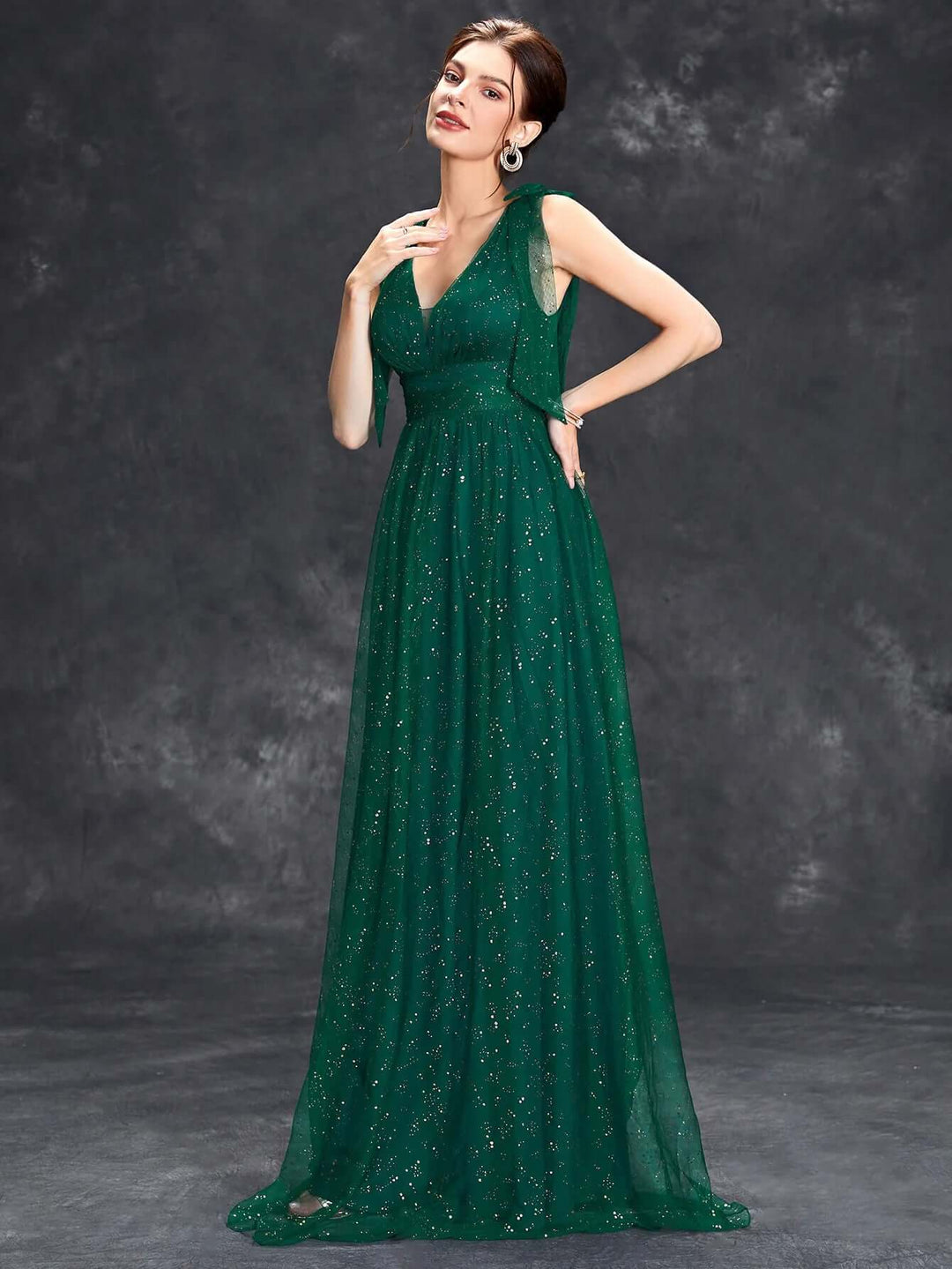 Elegant Floor-Length Evening Gown with Glitter