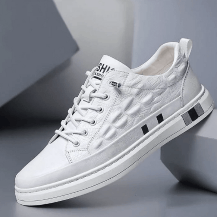 Men's Quilted Leather Low-Top Sneakers