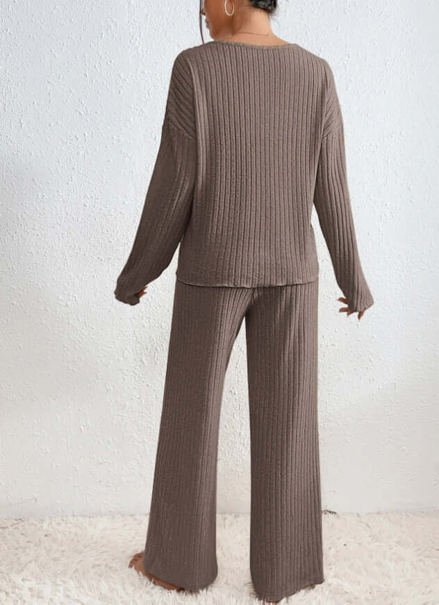 Women's 2-Piece Ribbed Lounge Set: Cozy & Stylish Athleisure