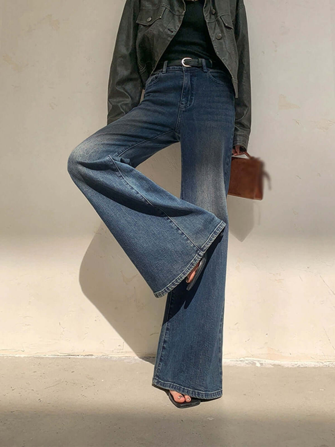 High-Waisted Wide Leg Jeans: Vintage Wash Denim