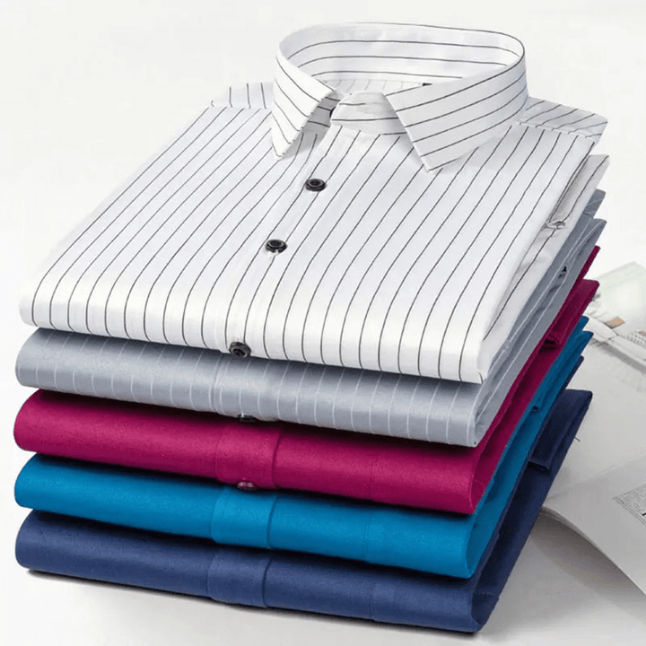 Men's Classic Long-Sleeve Shirt with Chest Pocket