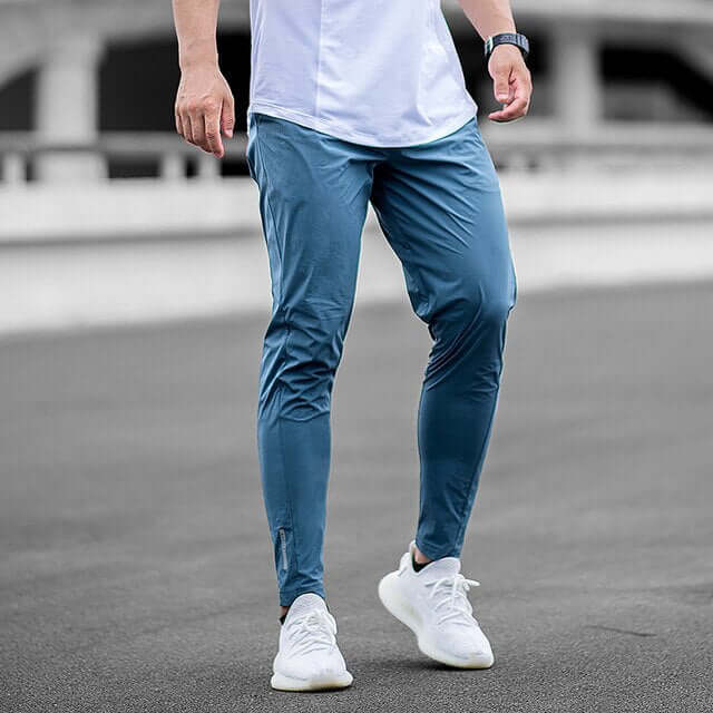 Men's Tapered Joggers: Lightweight & Stretchy