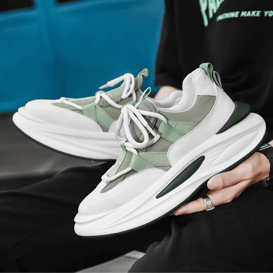 Men's Chunky Sneakers: Cushioned, Sporty Lace-Up Design