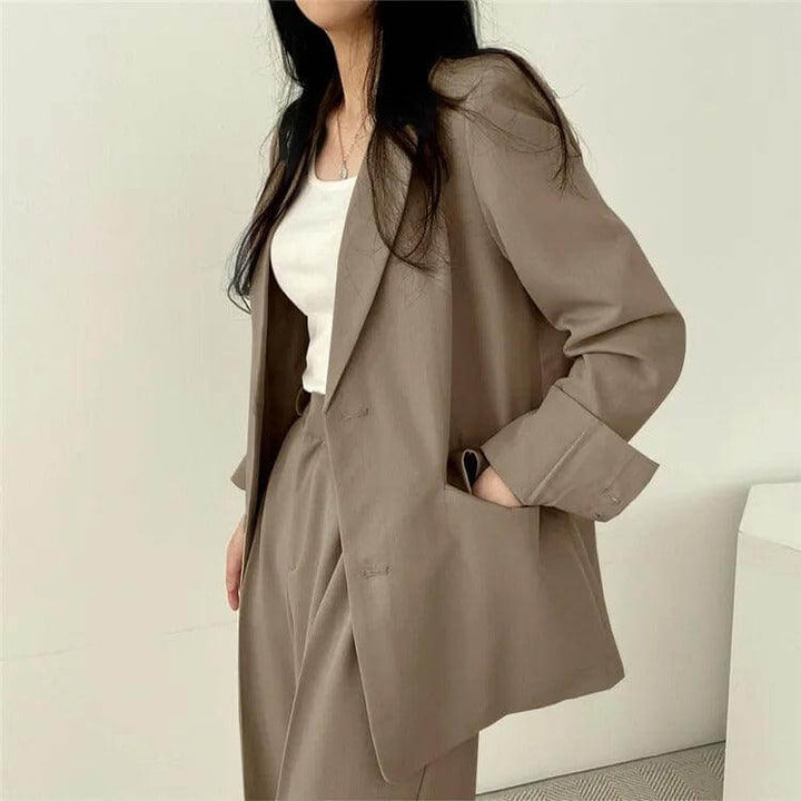 Women's Smart Casual Suit: Oversized Blazer & High-Waisted Trousers