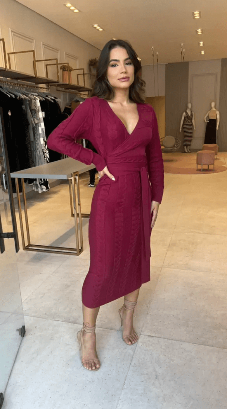 Women's Summer Poly Blend Dress: Elegant Round Neck Casual