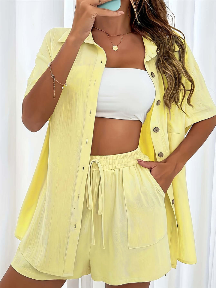 Women's Summer Two-Piece Outfit: Breathable Short Sleeve Top & Shorts Set