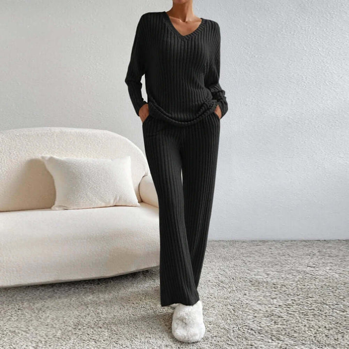 Women's Cozy Knit Lounge Set: Relaxed Fit Sweater & Pants
