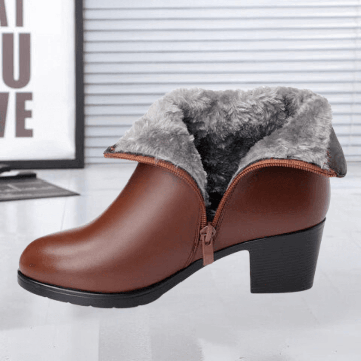 Women's Suede Ankle Boots: Stylish & Comfortable Footwear