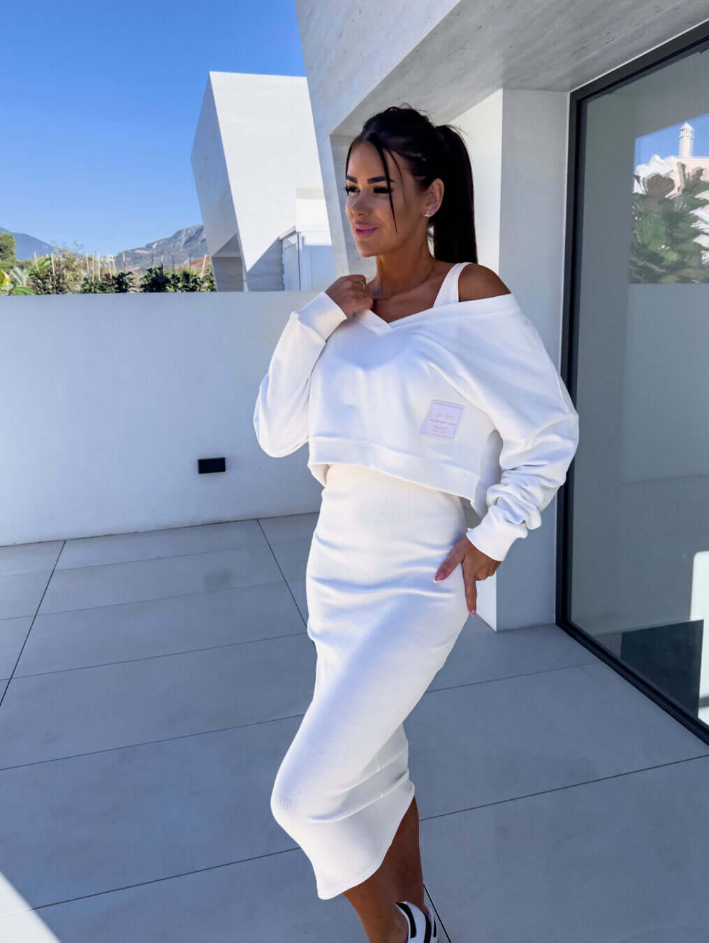 Women's Knitted Two-Piece Set: Cropped Sweater & Midi Skirt