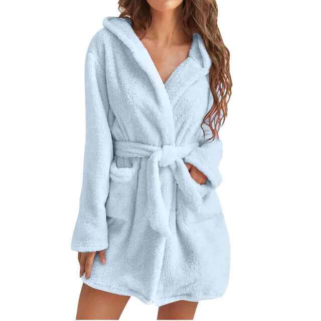 Women's Plush Hooded Bathrobe: Cozy & Comfortable Loungewear