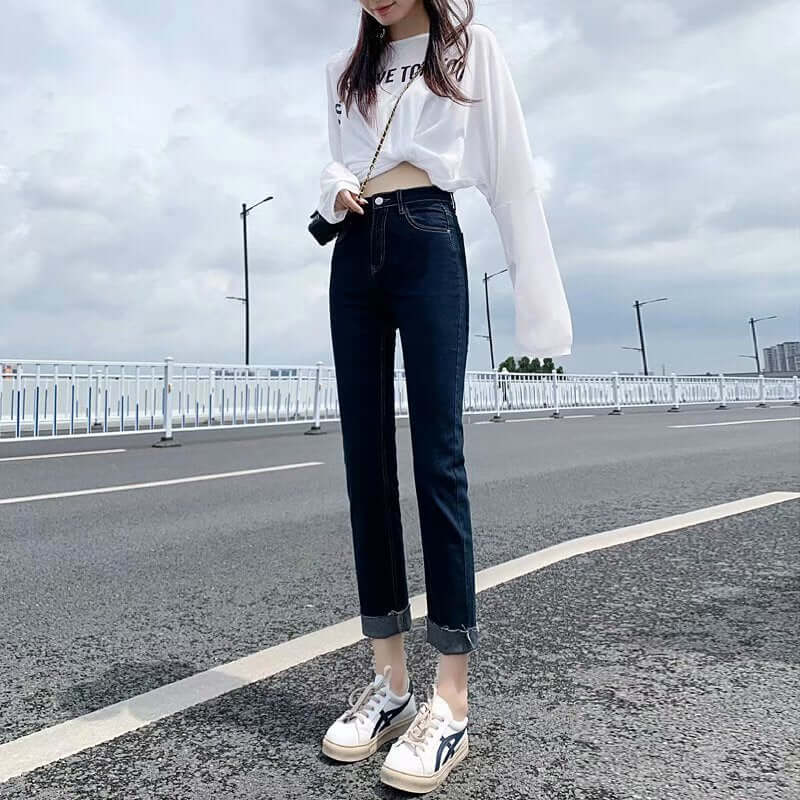 Women's Short Stretch Straight Leg Pants: Versatile & Comfortable