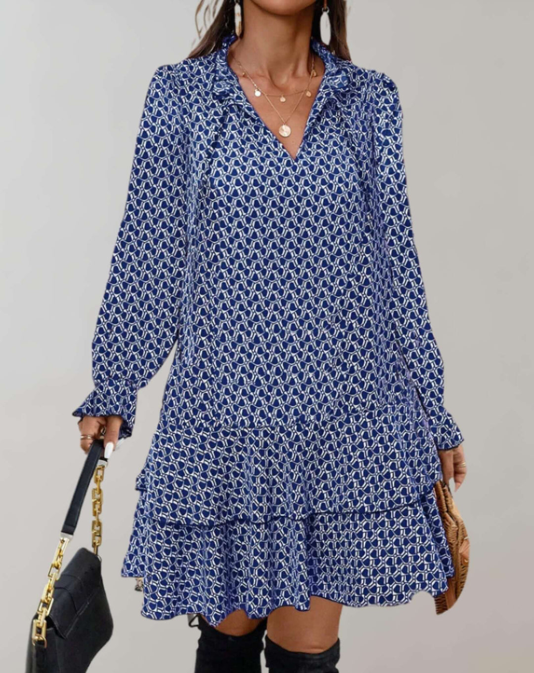 Women's Casual Summer Midi Dress: V-Neck Lightweight Dress