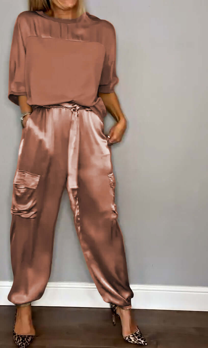 Women's Two-Piece Loungewear Set: Soft & Stylish