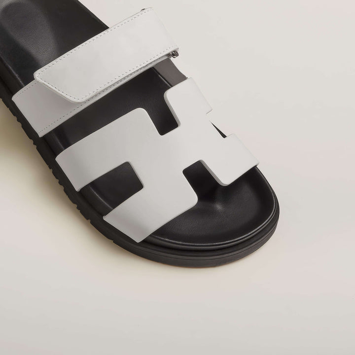 Women's Elegant Strappy Sandals: Chic Summer Footwear