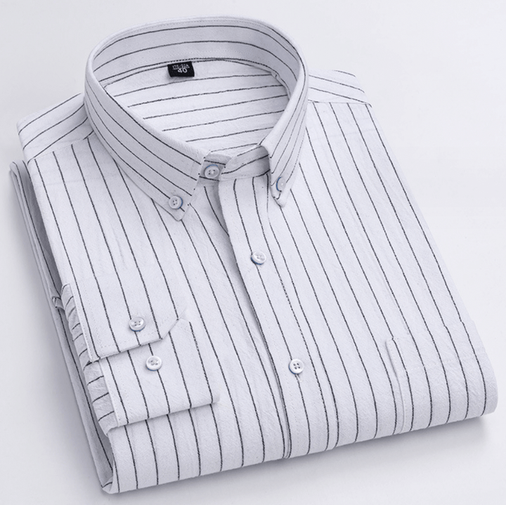 Men's Plaid Button-Down Shirt: Regular Fit Smart Casual Top
