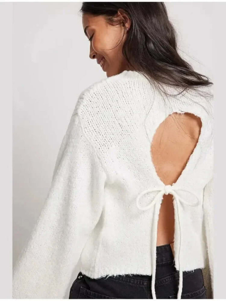 Women's Long Sleeve Cut-Out Back Crop Top