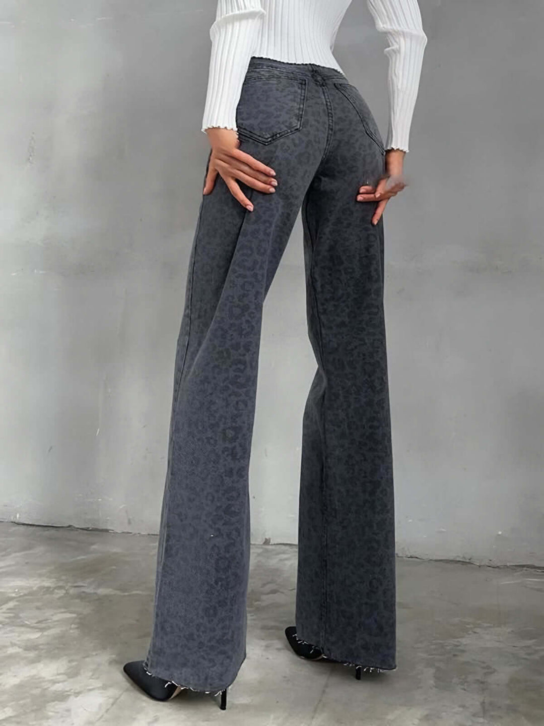 Women's High-Waisted Wide Leg Leopard Print Jeans