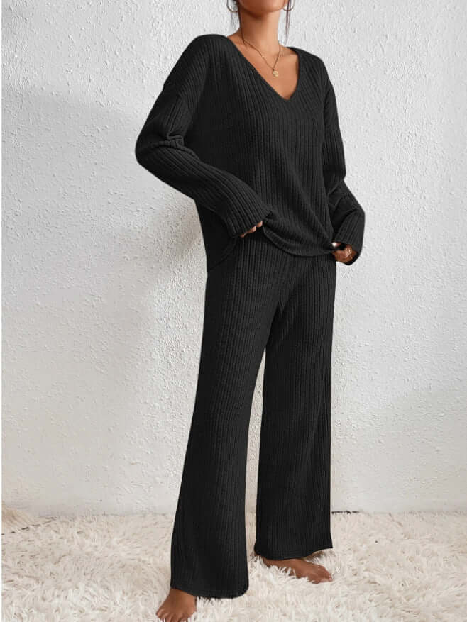 Women's 2-Piece Ribbed Lounge Set: Cozy & Stylish Athleisure