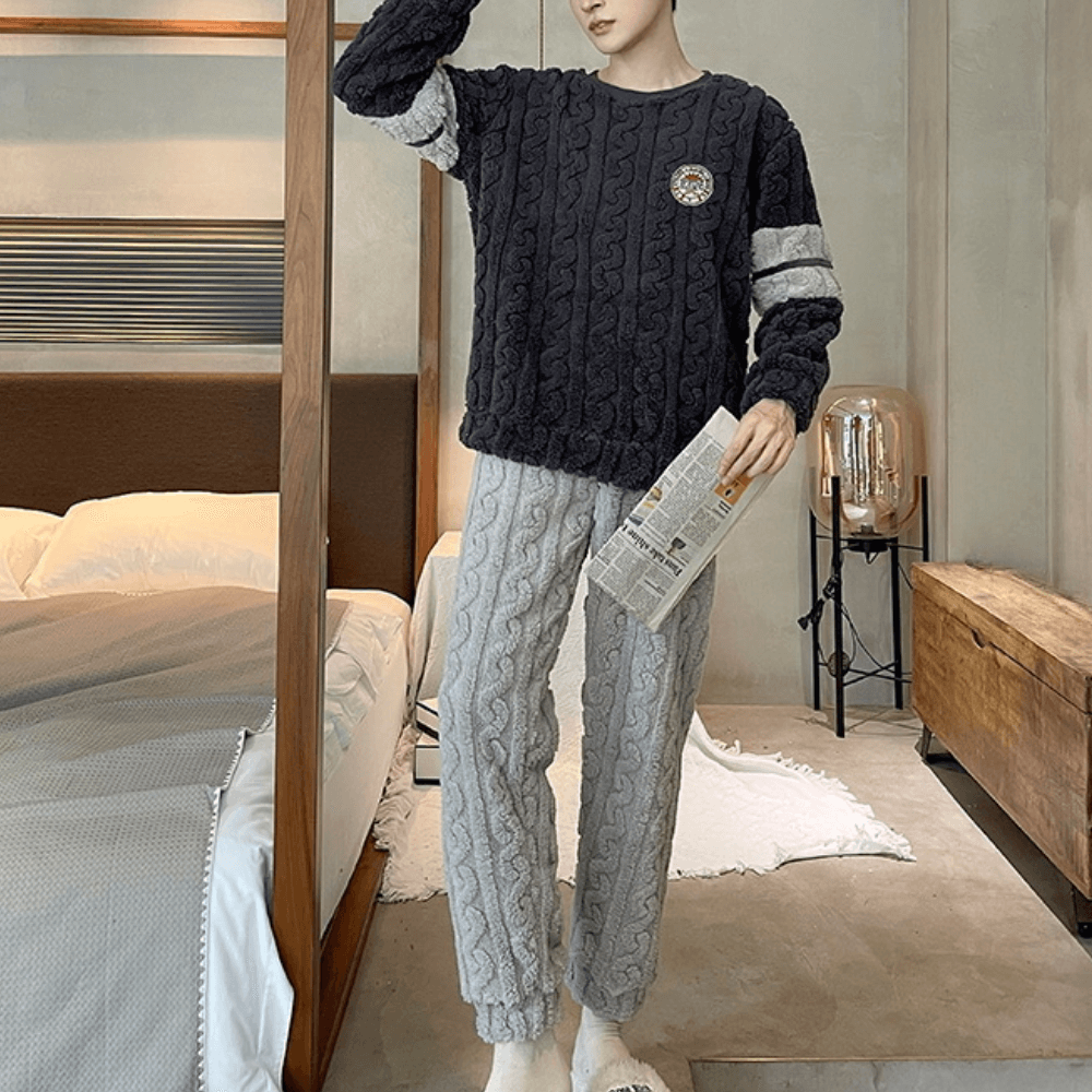 Men's Cozy Winter Pajama Set - Relaxed Fit Loungewear