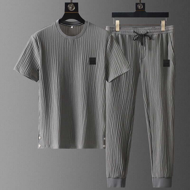 Men's Relaxed Fit Tracksuit Set: Textured Pleated Fabric