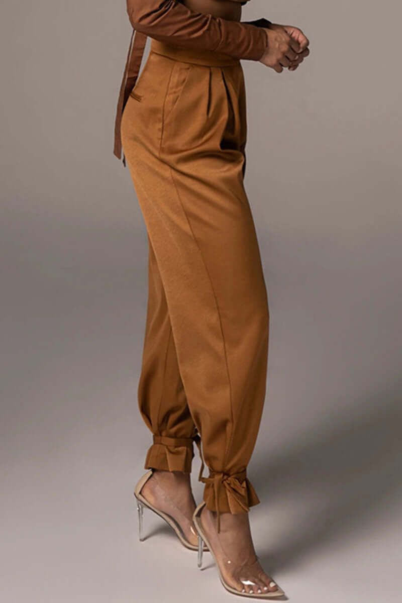 Women's High-Waisted Pleated Tapered Trousers