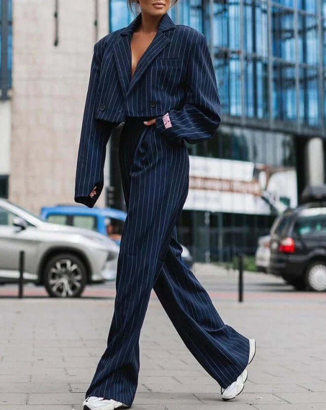 Women's Elegant Two-Piece Set: Chic & Comfortable Outfit