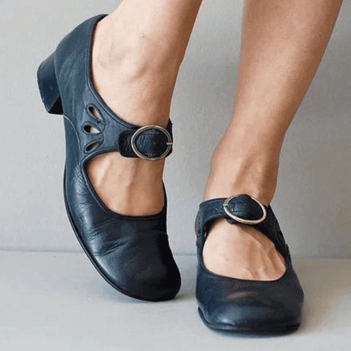 Women's Leather Buckle Sandals: Summer Style