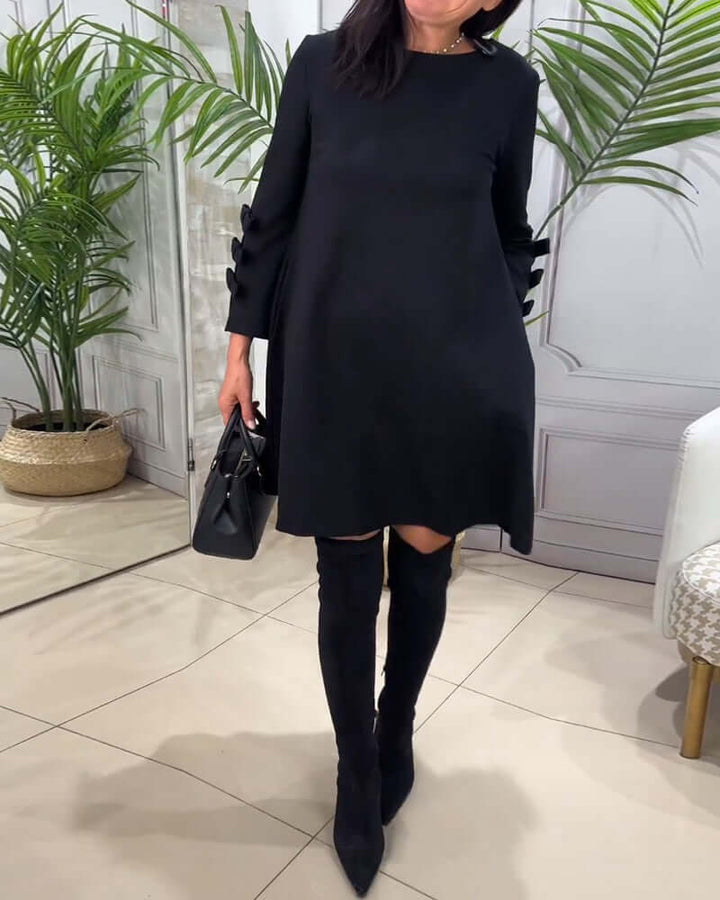 Elegant A-Line Knee-Length Dress with Bow Detail