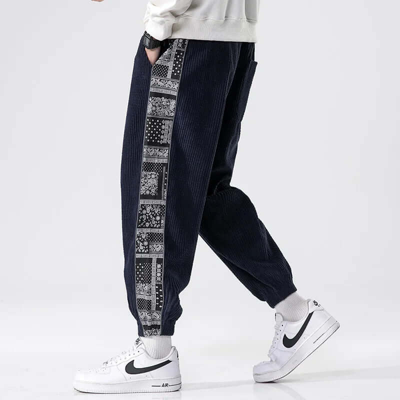 Men's Relaxed Corduroy Trousers: Casual Comfort