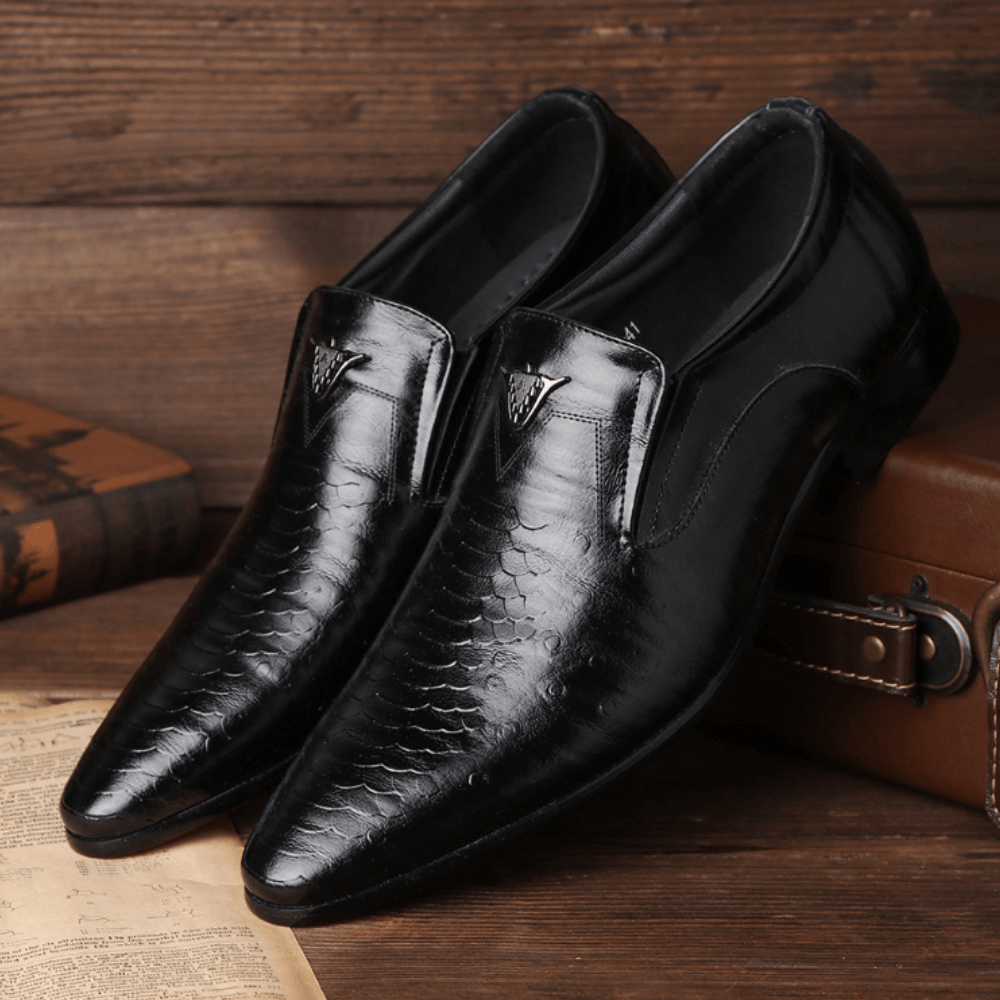 Men's Leather Formal Shoes: Classic Style, All-Season Comfort