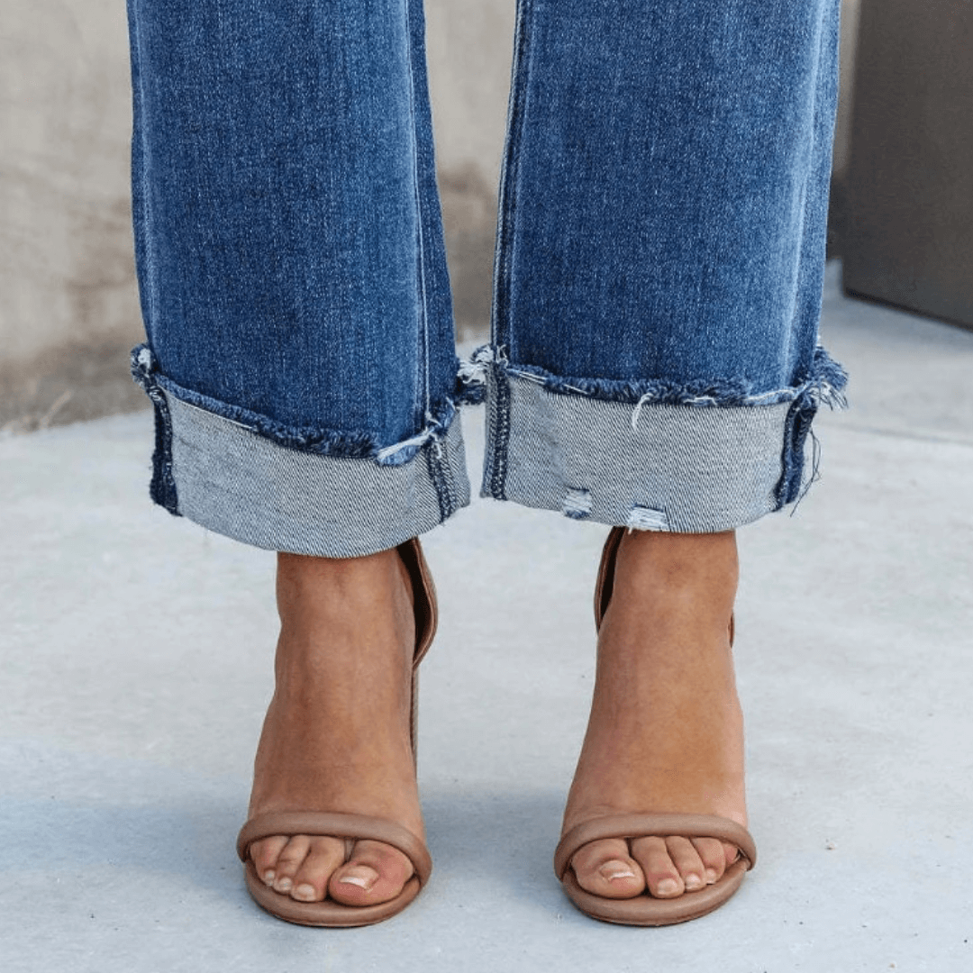 Women's Relaxed Fit Denim Jeans: Casual & Comfortable