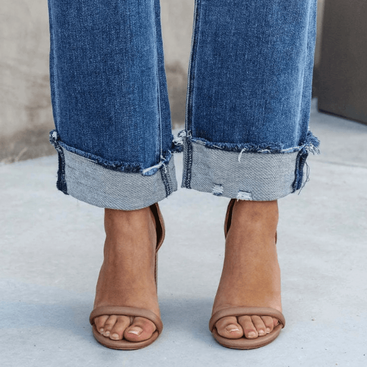Women's Relaxed Fit Denim Jeans: Casual & Comfortable