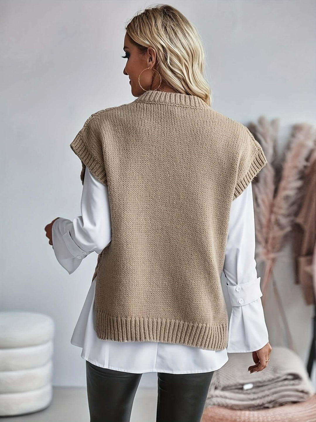 Women's Relaxed Fit Cable Knit Sleeveless Vest