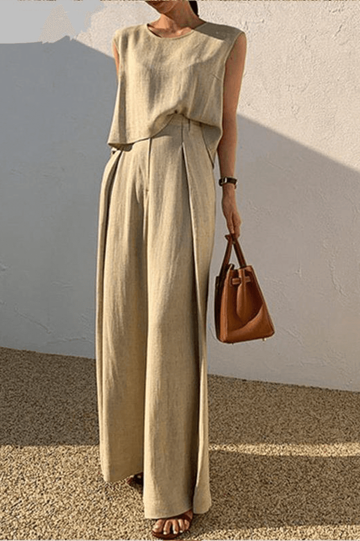 Women's Relaxed Minimalist Outfit: Wide Leg Trousers &amp; Top