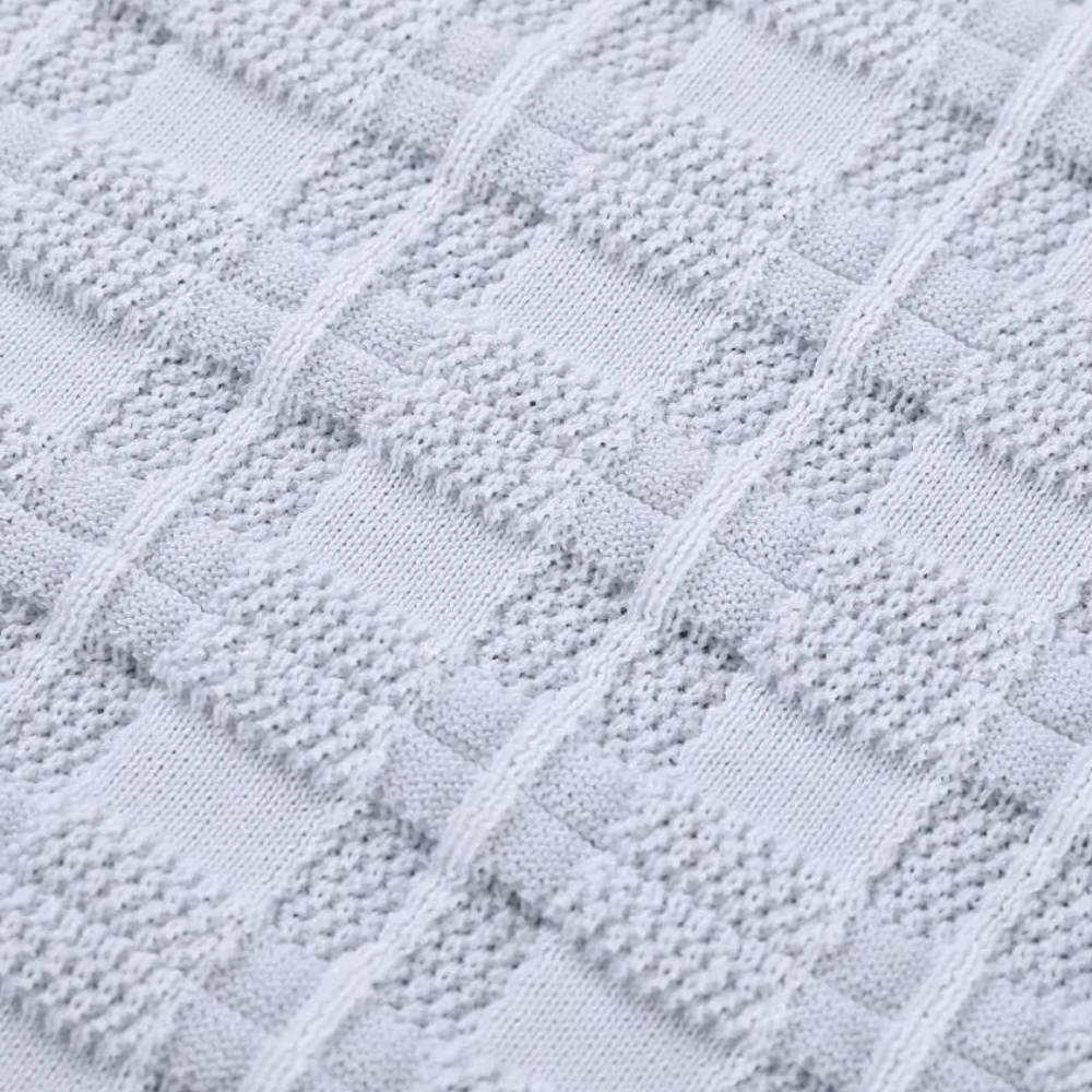 Men's Checkered Knit Sweater: Warm, Stylish & Comfortable