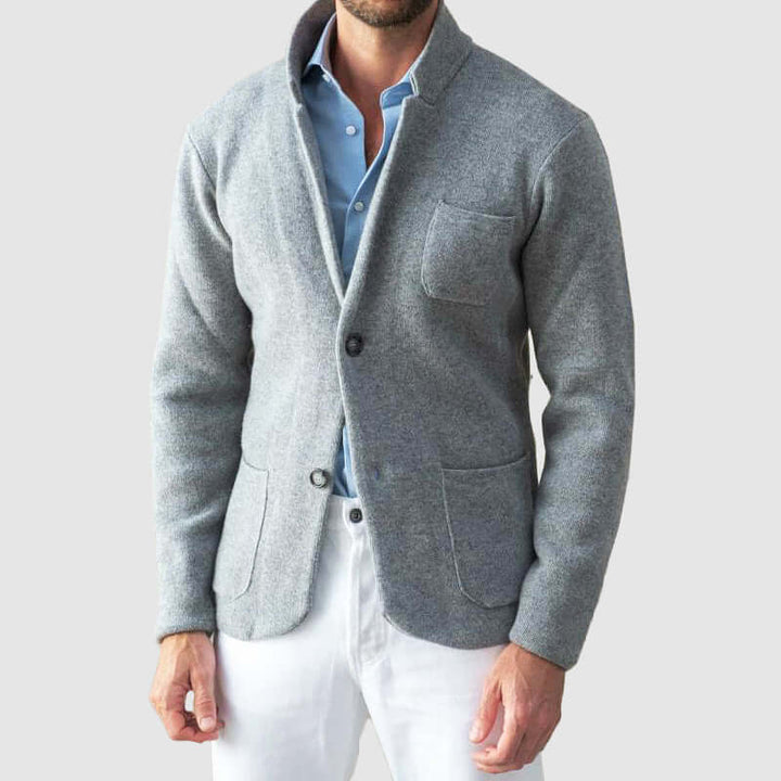 Men's Vintage Cardigan: Standard Collar, Long Sleeve