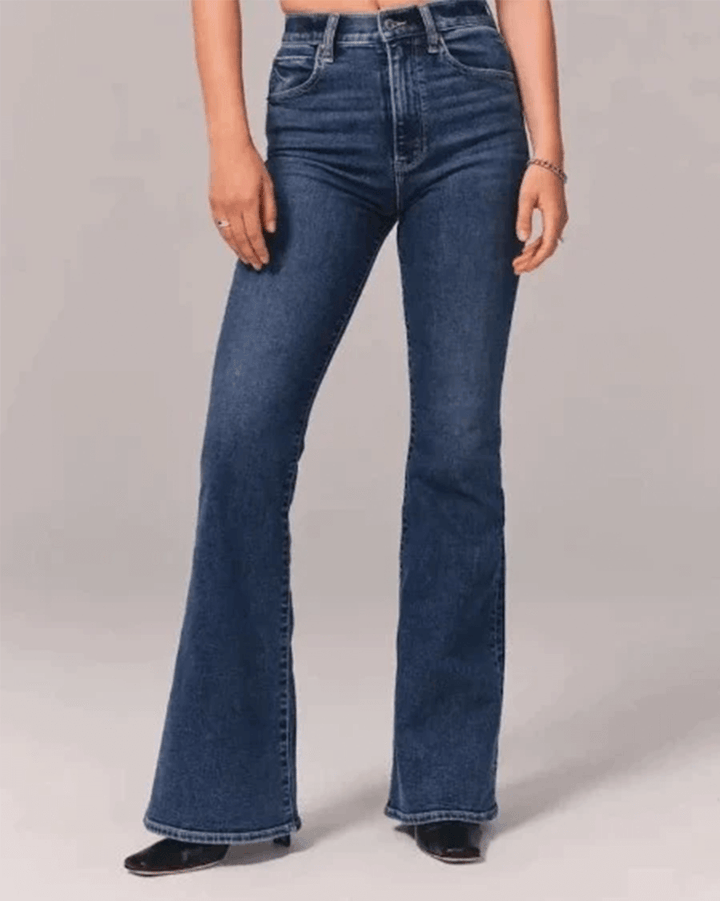 Women's High-Waisted Flared Jeans: Stylish & Comfortable Denim
